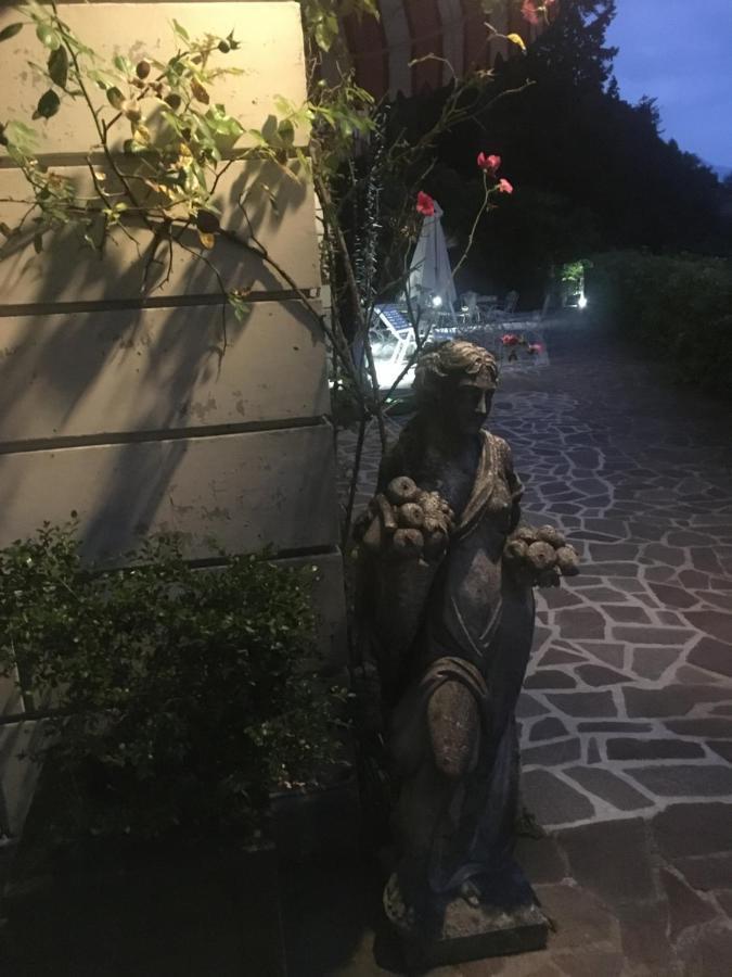 Villa Varenna Eksteriør billede