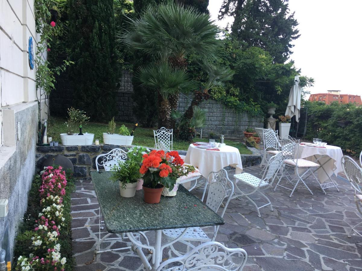 Villa Varenna Eksteriør billede
