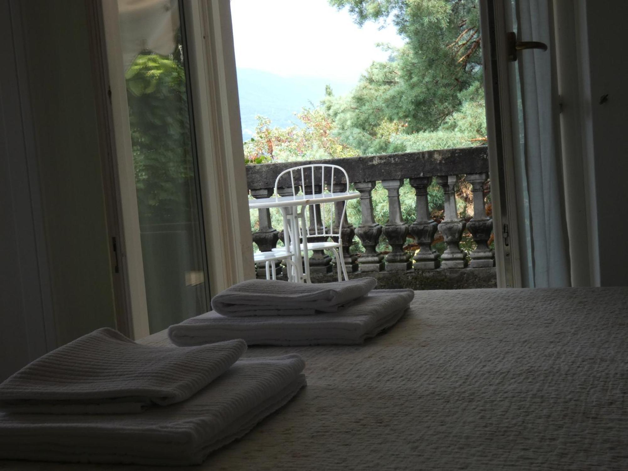 Villa Varenna Eksteriør billede